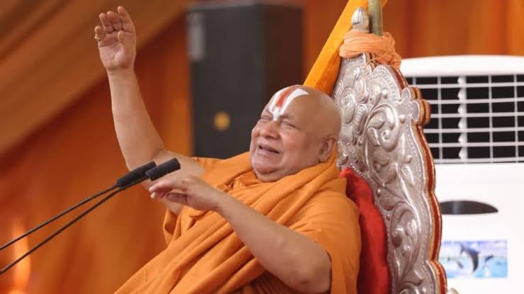 हिंदू मंदिरों से हटना चाहिए सरकार का अधिग्रहण,रामभद्राचार्य ने की बड़ी मांग