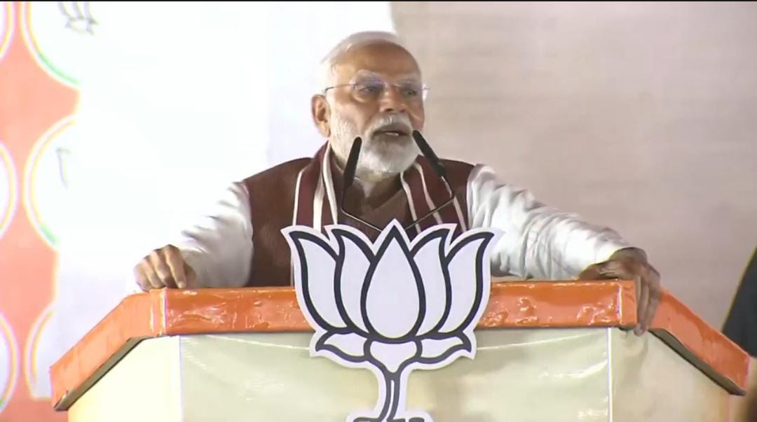 झारखंड में PM मोदी ने कांग्रेस पर बोला हमला,बोले-घुसपैठिये छीन रहे है रोटी-रोजगार
