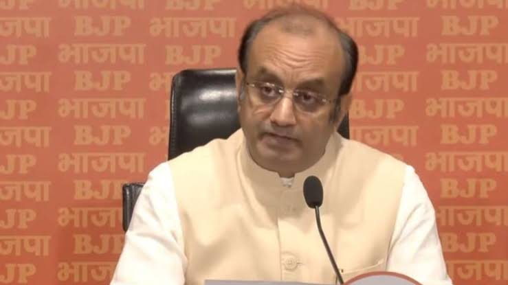 सुप्रिया सुले पर लगे आरोप तो बोली बीजेपी,केवल एक पोस्ट कर देने भर से काम नहीं चलेगा