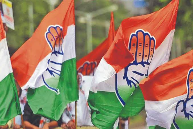 कर्नाटक से ईवीएम के खिलाफ देशव्यापी आंदोलन की शुरुआत करेगी कांग्रेस,बैलट पेपर से चुनाव कराने की है मांग
