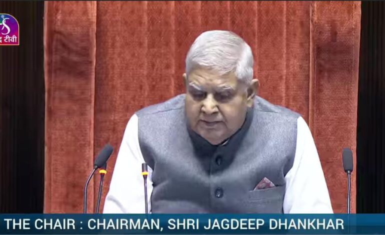 कल 11 बजे तक के लिए लोकसभा को किया गया स्थगित,राज्यसभा में भी जमकर हुआ हंगामा