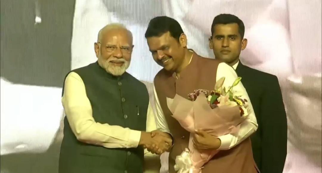 देवेंद्र फडणवीस ने ली सीएम पद की शपथ,पीएम मोदी समेत मौजूद रहे सभी बड़े नेता