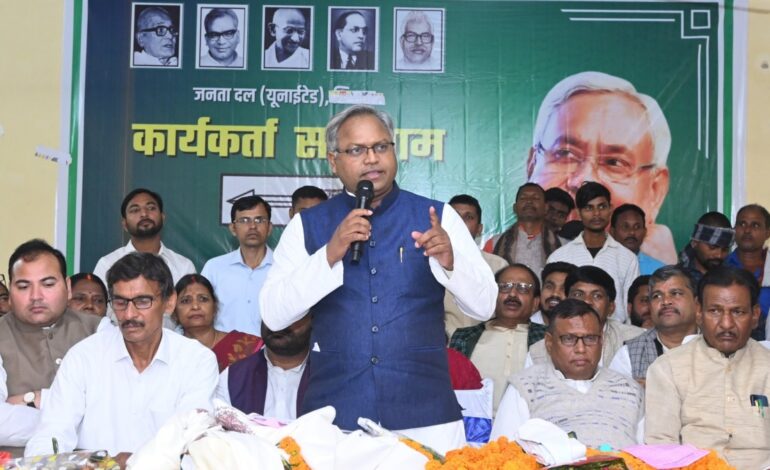 जेडीयू में फिर से शुरू हुई गुटबाजी,मनीष वर्मा को साइड करने में जुटी पार्टी?