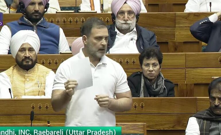 राहुल गांधी ने सरकार पर किया तीखा हमला,कहा-एकलव्य की तरह देश के युवाओं का अंगूठा काट रही है सरकार
