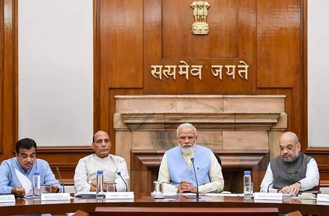 जेपीसी में सदस्यों की संख्या बढ़ाने के लिए सरकार ने लिया फैसला,अब इन पार्टी नेताओं को भी किया जाएगा शामिल