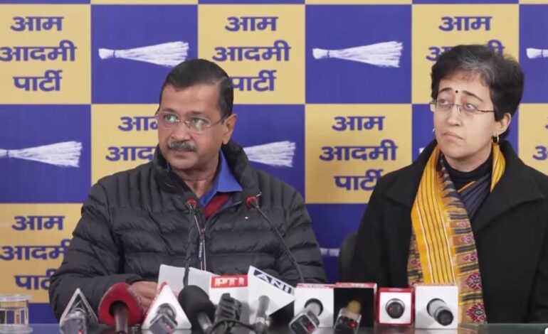 बीजेपी और कांग्रेस मिलकर हमें रोक रही है,अरविंद केजरीवाल ने चुनाव से पहले दिया बड़ा बयान