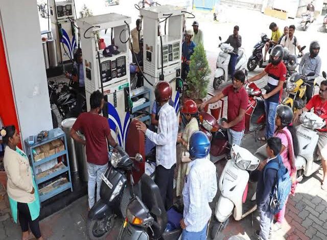 बिहार में आज पेट्रोल-डीजल के दामों में हुई कमी,जानिए क्या है नई रेट?