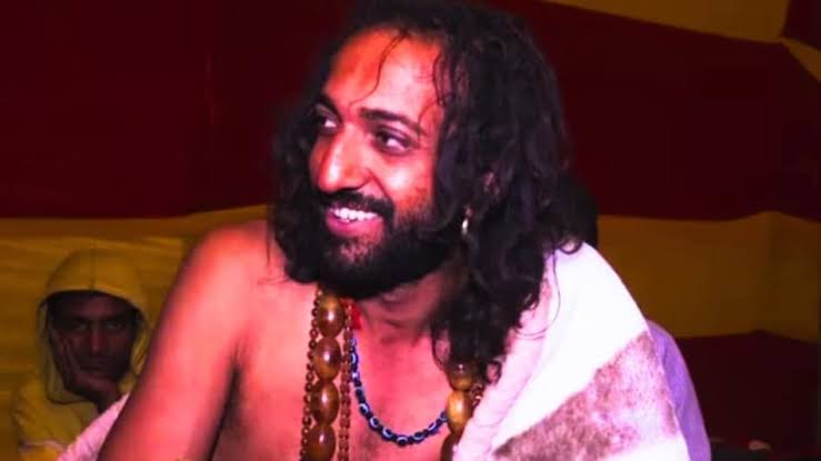 गुरु के अपमान करने के आरोप में IITian बाबा पर हुई कार्रवाई,जानिए पूरी खबर