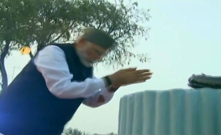 नेताजी सुभाष चंद्र बोस को पीएम मोदी ने अर्पित की श्रद्धांजलि,कहा-स्वतंत्रता आंदोलन में उनका योगदान अद्वितीय है..