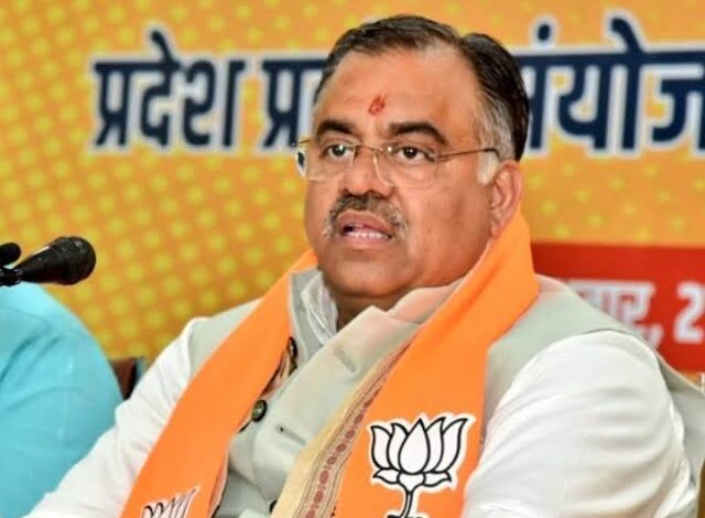 फारूक अब्दुल्लाह के बयान पर भड़की बीजेपी,यह वोट बैंक की राजनीति और संकीर्ण मानसिकता है..