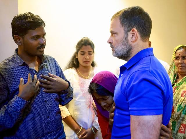 देश के दलितों को लुभाने में जुटे हैं राहुल गांधी,मायावती के वोट बैंक में कांग्रेस करेगी सेंधमारी