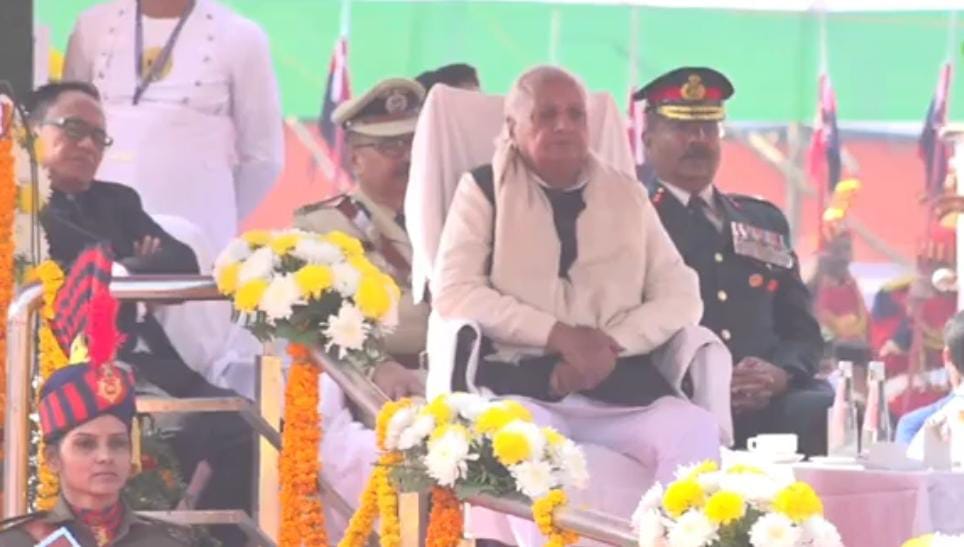 राज्यपाल आरिफ मोहम्मद खान ने गांधी मैदान में किया झंडोत्तोलन,बोले-न्याय के साथ होगा विकास