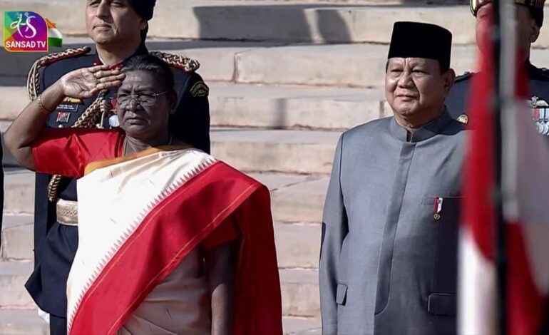 गणतंत्र दिवस समारोह में शामिल हुए इंडोनेशियाई राष्ट्रपति,दोनों देशों का कर्तव्य पथ पर दिखा एकता