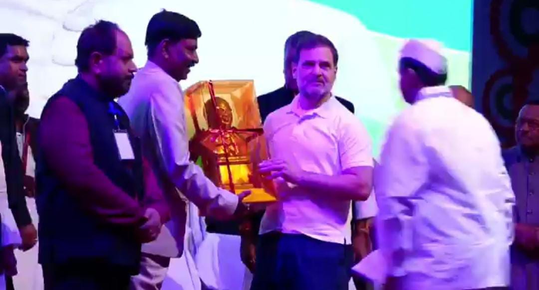 राहुल का पटना में दिखा दलित प्रेम,चुनाव से पहले आज खेल दिया बड़ा दांव!