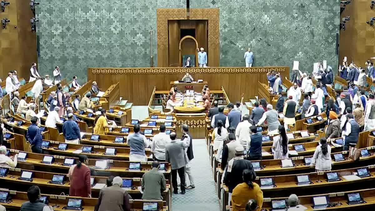 आज दोनों सदनों में दिखेगा विपक्षी नेताओं का हंगामा,धन्यवाद प्रस्ताव पर फिर होगी बहस