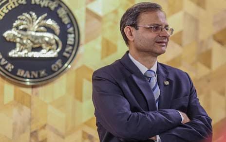करोड़ों लोगों को मिली बड़ी राहत,RBI ने 5 साल बाद घटाई ब्याज दर