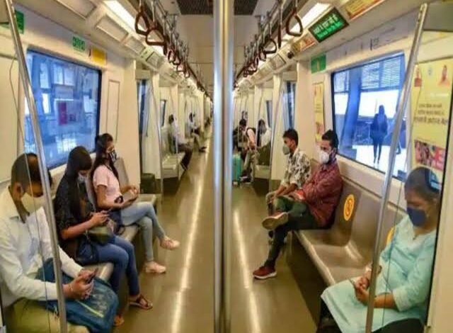 मेट्रो से सफर करना आज से हुआ काफी महंगा,किराए में हुई डेढ़ गुना बढ़ोतरी
