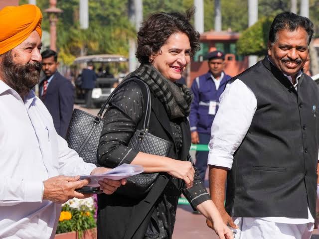 पार्टी के अंदर प्रियंका गांधी को मिलेगी बड़ी जिम्मेदारी,राहुल और खरगे चलेंगे नई राह पर!