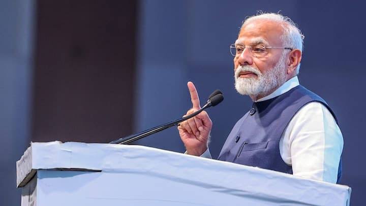 प्रधानमंत्री मोदी ने की निर्मला सीतारमण की तारीफ,हमारे द्वारा किए जा रहे सुधार पथ की बहुत स्पष्ट तस्वीर पेश की है