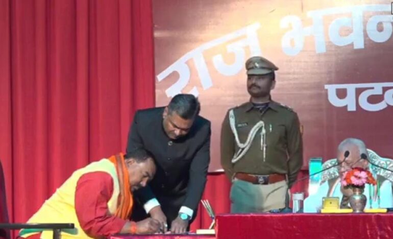नीतीश कुमार का बढ़ गया कुनबा,7 विधायकों को आज दिलाई गई मंत्री पद की शपथ