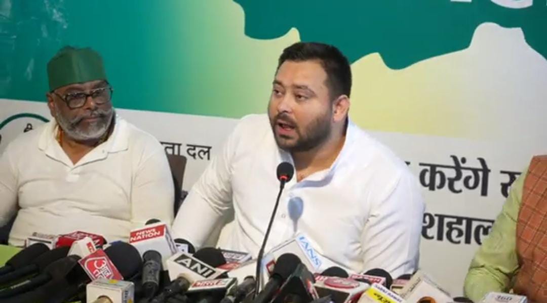 नीतीश को महागठबंधन में शामिल होने वाली खबर पर भड़के तेजस्वी,बोले-इस तरह की फालतू बातें नहीं होनी चाहिए