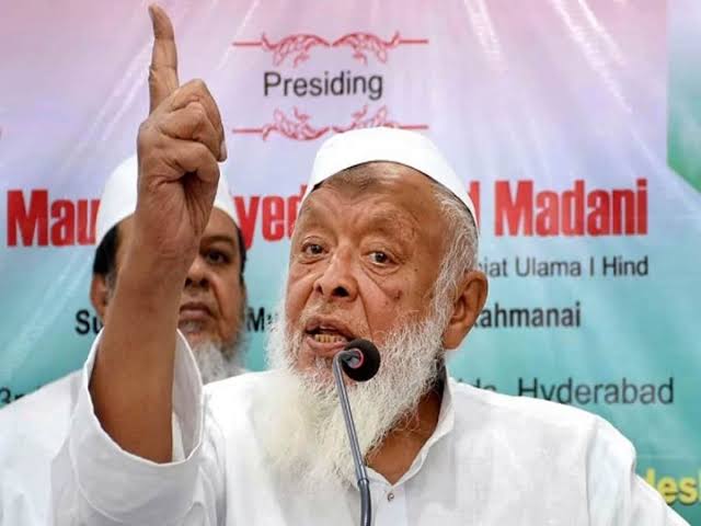 वक्फ बिल पर बोले मौलाना अरशद-हम ऐसा कोई कानून स्वीकार नहीं करेंगे जो शरीयत के खिलाफ हो