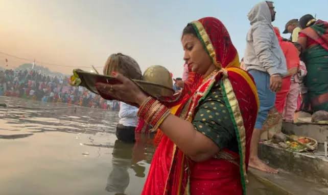 चार दिवसीय महापर्व छठ का आज है पहला दिन,गुरुवार को अर्पित किया जाएगा डूबते सूर्य को अर्घ्य