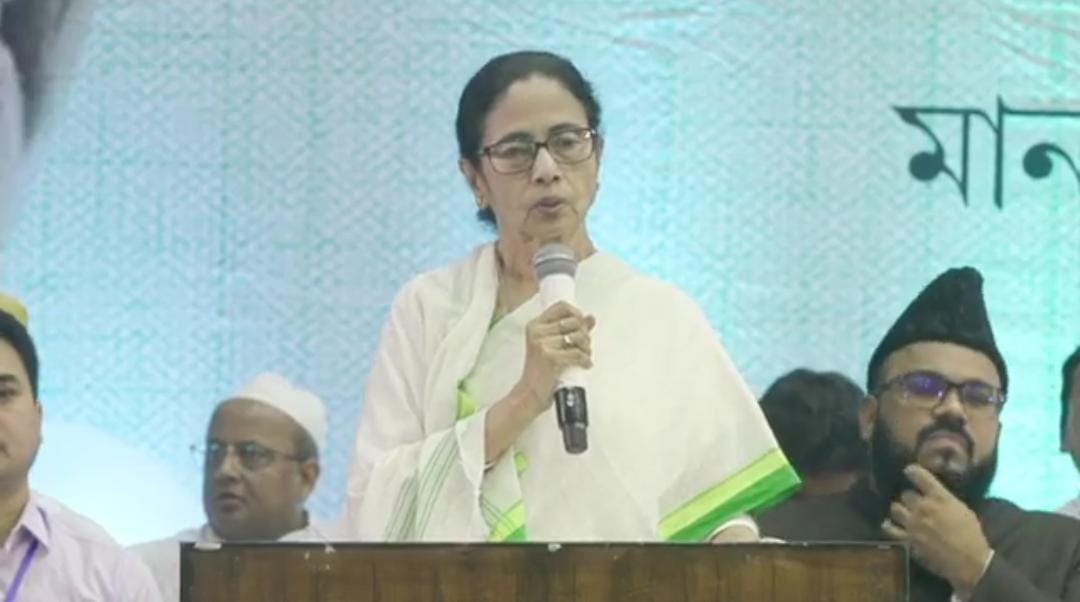 पश्चिम बंगाल में लागू नहीं होने देंगे वक्फ कानून,ममता बनर्जी ने फिर से किया ऐलान
