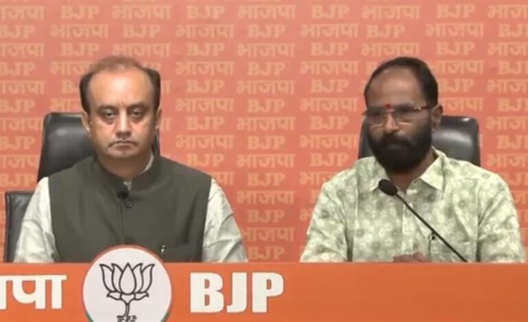 ममता बनर्जी पर बरस पड़ी भाजपा,मुर्शिदाबाद मामले के रिपोर्ट से गर्म हुई राजनीति