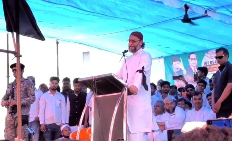 बीते दिन बिहार की राजनीति को गरमा कर चले गए ओवैसी,तेजस्वी की बढ़ा दी परेशानी!