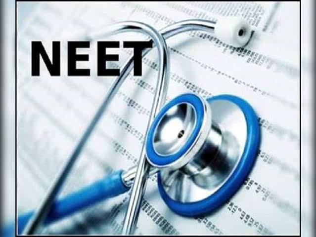 NEET UG के EXAM में बच्चों ने मानी हार,पेपर ने कल छात्रों को रुला दिया