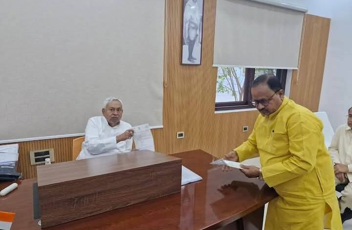 नीतीश सरकार के शासनकाल में यादवों का बढ़ गया है वर्चस्व,जेडीयू विधायक ने अपने हीं सरकार की खोली पोल