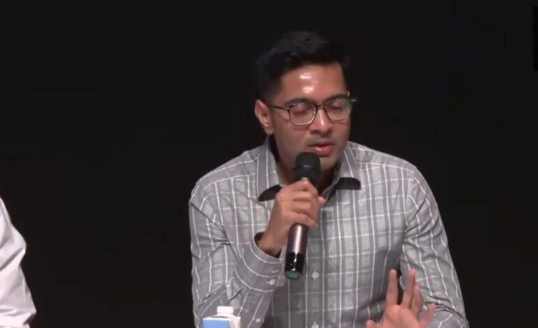 विदेशों में जाकर भारत खोलने लगा पाकिस्तान की पोल,बोले ममता बनर्जी के सांसद-हम डर के आगे घुटने नहीं टेकेंगे