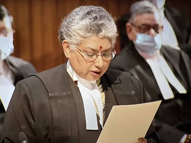 न्यायमूर्ति बी.वी. नागरत्ना जो बन सकती हैं भारत की पहली महिला मुख्य न्यायाधीश