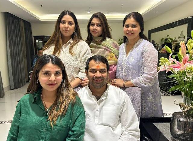 लालू के बाद तेजस्वी और बहन रोहिणी ने छोड़ा तेजप्रताप का साथ,परिवार की प्रतिष्ठा पर लगा दांव