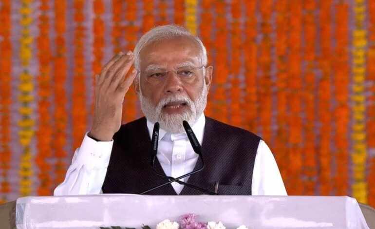 मां वैष्णो देवी की कृपा से आज कश्मीर की वादी भी देश के रेल नेटवर्क से जुड़ गई-पीएम मोदी