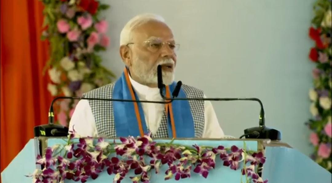 लालू यादव पर पीएम मोदी ने बोला हमला,जंगलराज वाले मौके तलाश रहे हैं