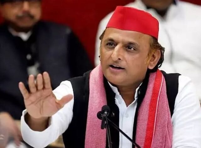 अखिलेश यादव का दिखा एक्शन,अपने 3 बागी विधायकों को पार्टी से किया बाहर