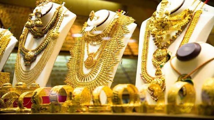 सोना के भाव में आई बंपर गिरावट,जल्द कर लें खरीदारी नहीं तो फिर से बढ़ जाएगा दाम