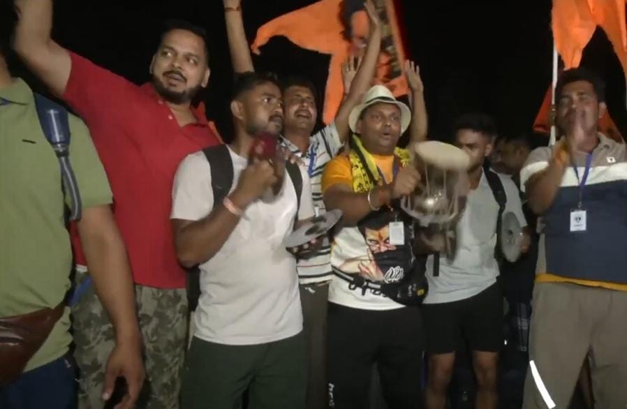 आज श्रद्धालुओं का पहला जत्था हुआ रवाना,हर-हर महादेव के नारों के साथ अमरनाथ यात्रा के लिए निकलें भक्त
