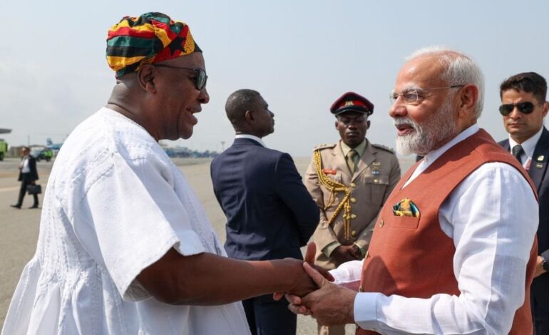 घाना में पीएम मोदी का हुआ ऐसा स्वागत की देखते रह गए लोग,आज वहां के संसद को भी करेंगे संबोधित