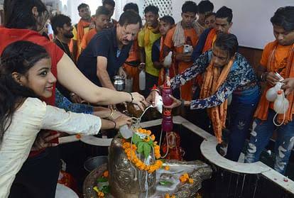 इस मुहूर्त में करें भगवान शिव की पूजा,आज से शुरू हुआ सावन का पवित्र महीना