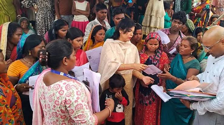 बिहार में मतदाताओं की संख्या में 65 लाख से अधिक की आई कमी,जान लीजिए कितनों का कटा नाम?