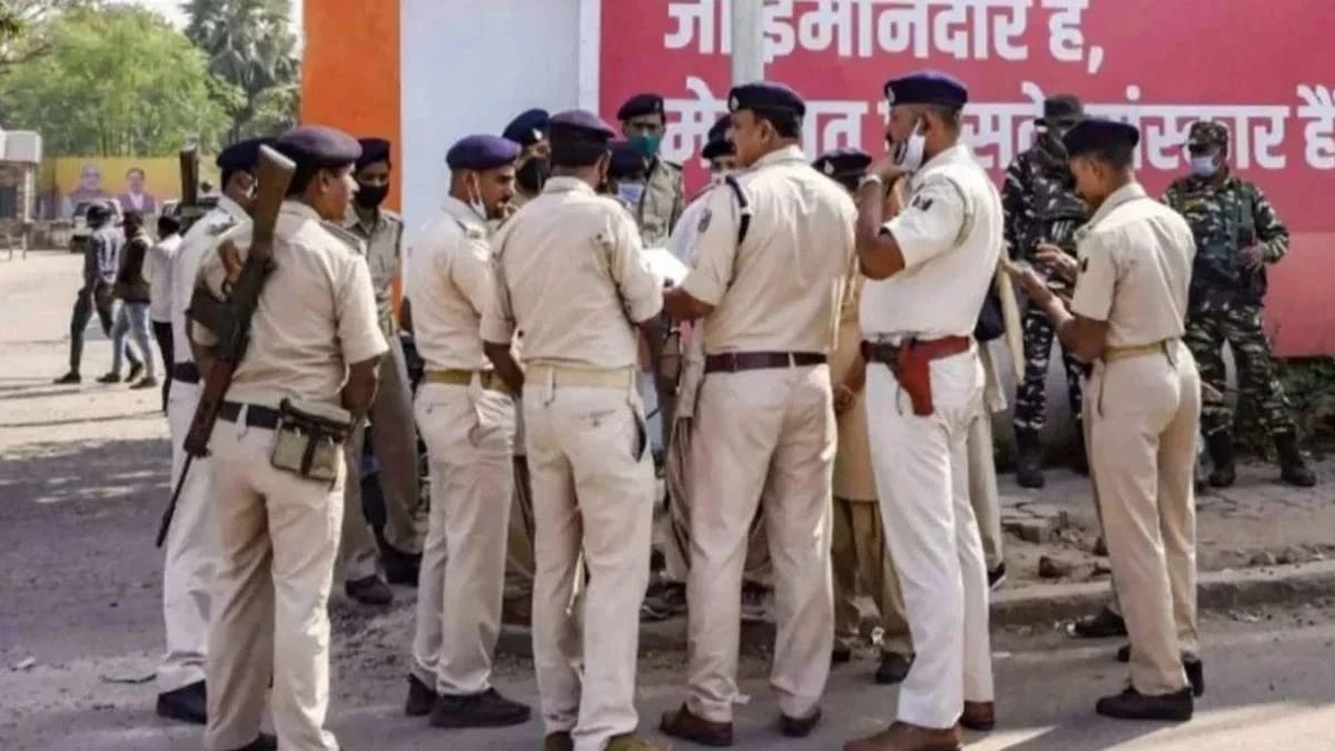 15 अगस्त,चेहल्लुम और जन्माष्टमी को लेकर प्रशासन ने जारी की गाइडलाइन,DJ पर लगा बैन वहीं ताजिया जुलूस की होगी वीडियोग्राफी