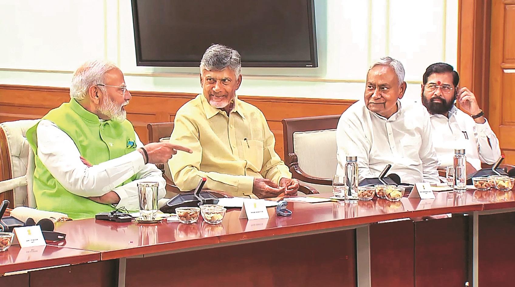सीएम और मंत्रियों के इस्तीफे पर नया कानून,NDA के सहयोगी दलों के बीच मतभेद?