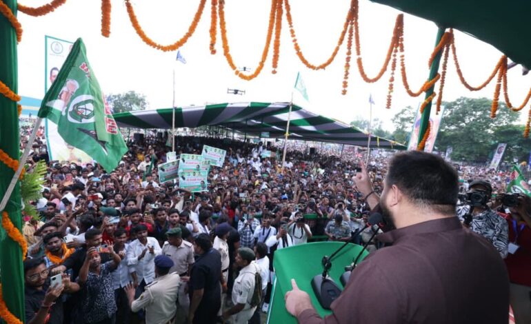कांग्रेस पर दबाव बनाने में जुटे तेजस्वी,सीट शेयरिंग पर हावी हुआ राजद
