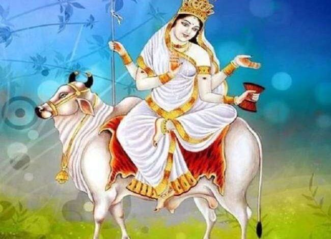 नवरात्रि के आठवें दिन आज होगी मां महागौरी की पूजा,पढ़िए उनकी आरती और मंत्र,मिलेगी सफलता