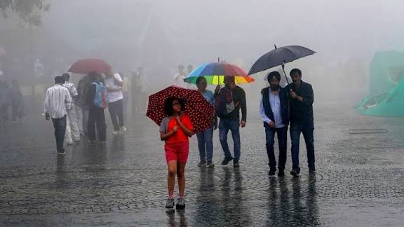 मौसम की मार झेल रहा बिहार,बारिश ने मचाई तबाही