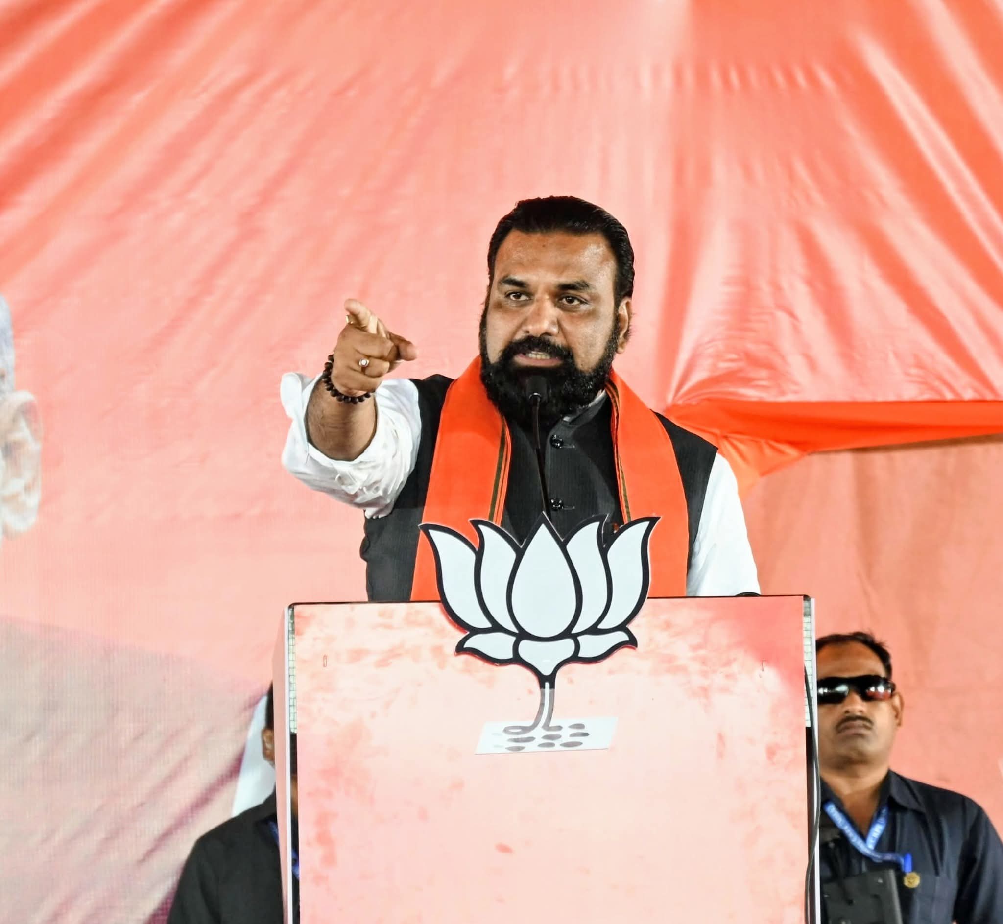 खेसारी नचनिया है?सवाल सुनते हीं फिर से सम्राट चौधरी ने दिया बड़ा बयान