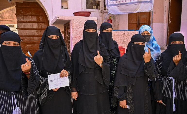 मुस्लिम बहुल सीटों पर जानिए कैसे पड़ रहे वोट?